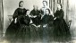 12  Bernadette et ses amies avant de partir à Nevers