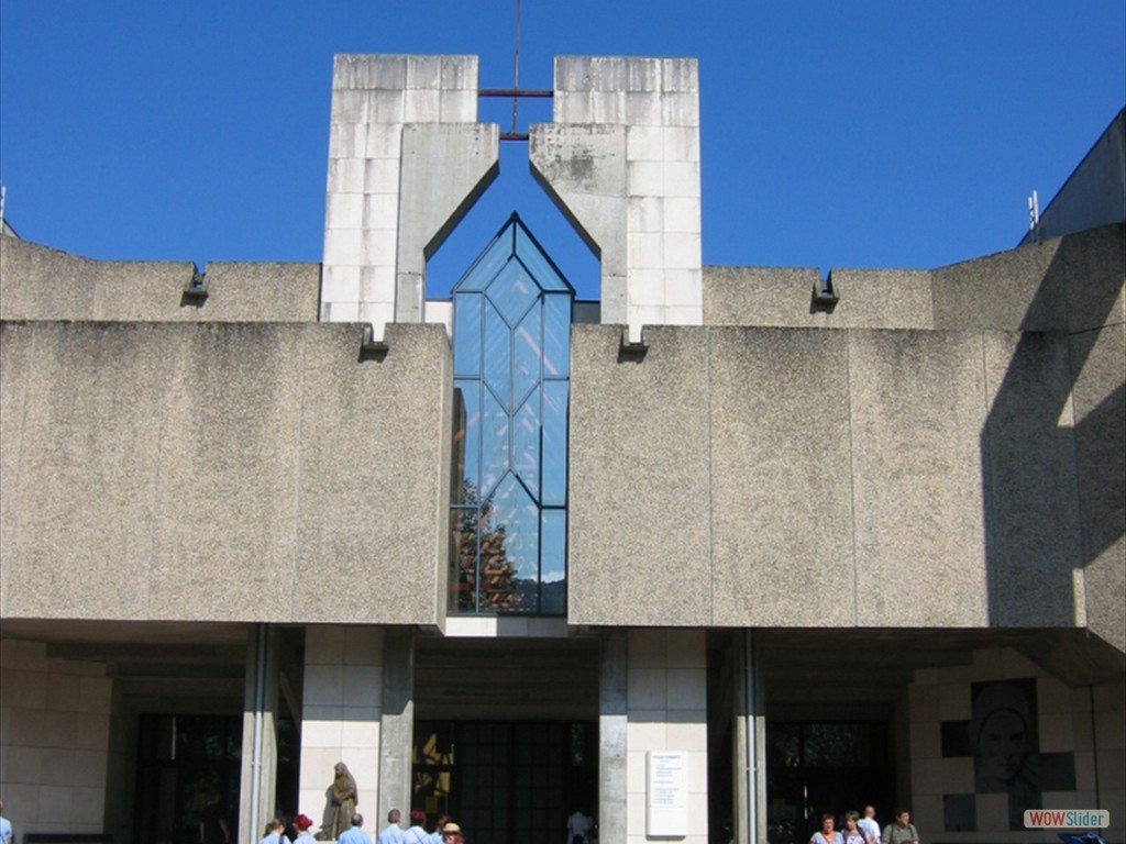 basilique ste Bernadette